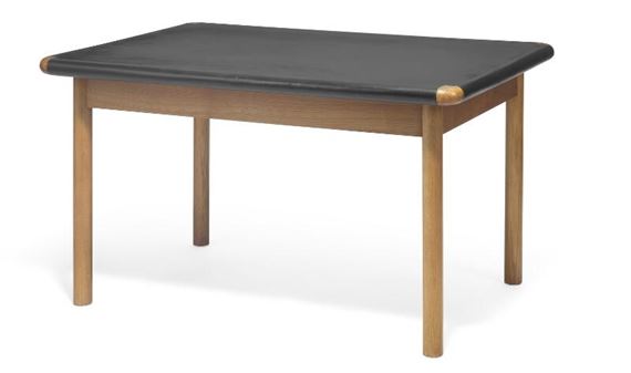 An ash wood dining room suite, consisting of a set of four chairs and a table - Hans-Christian Hansen