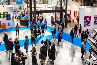 Sydney Loves Nothing More than a Grand Spectacle – With the Possibility of Shopping