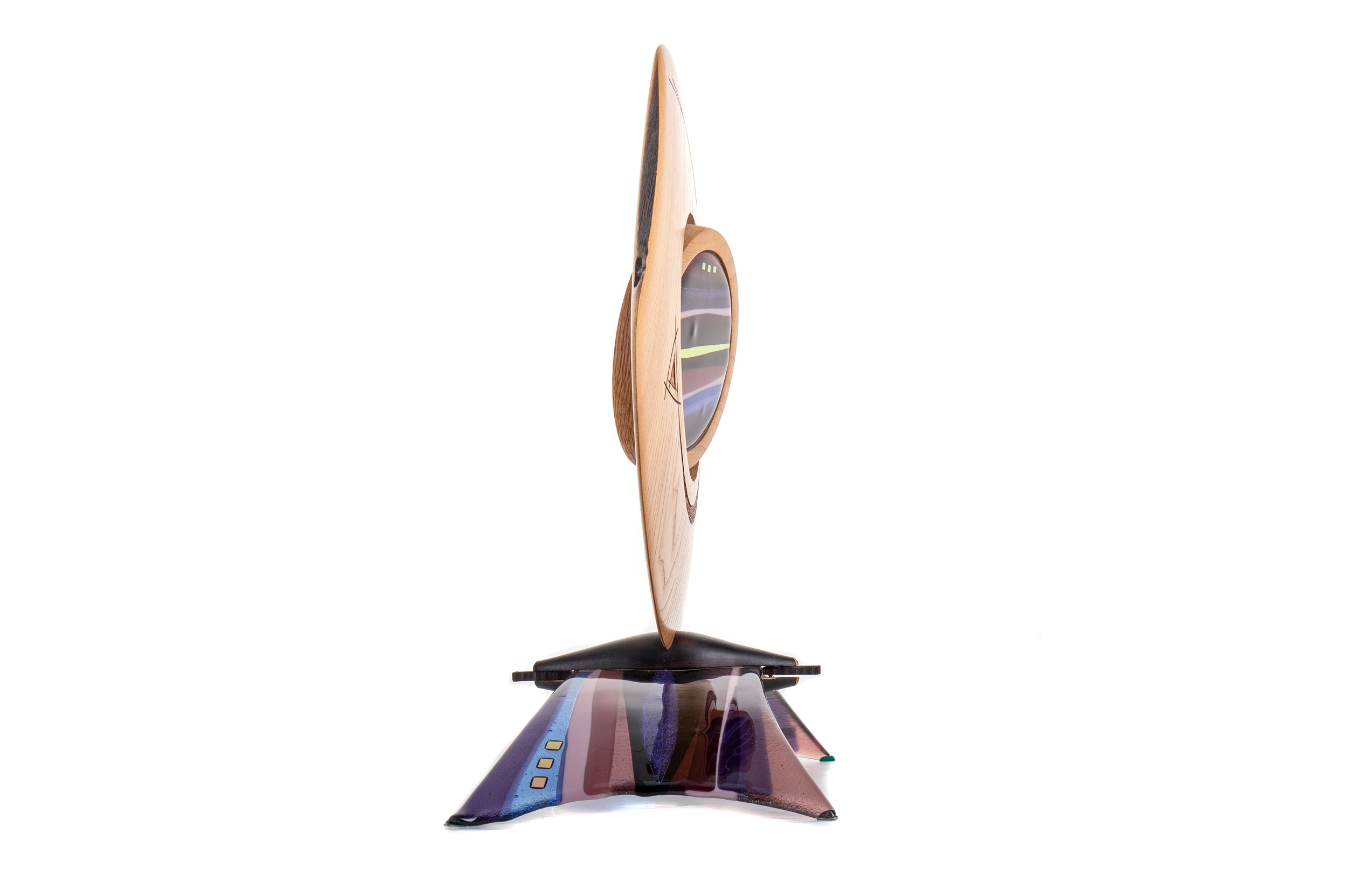 Artwork by Scott Irvine, DISCUS, Made of fused glass panel on glass plinth