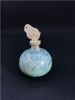 Green vase of water - Francoise Roussel