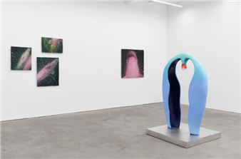 Katja Novitskova: Soft Approximations - Kraupa-Tuskany Zeidler, Berlin