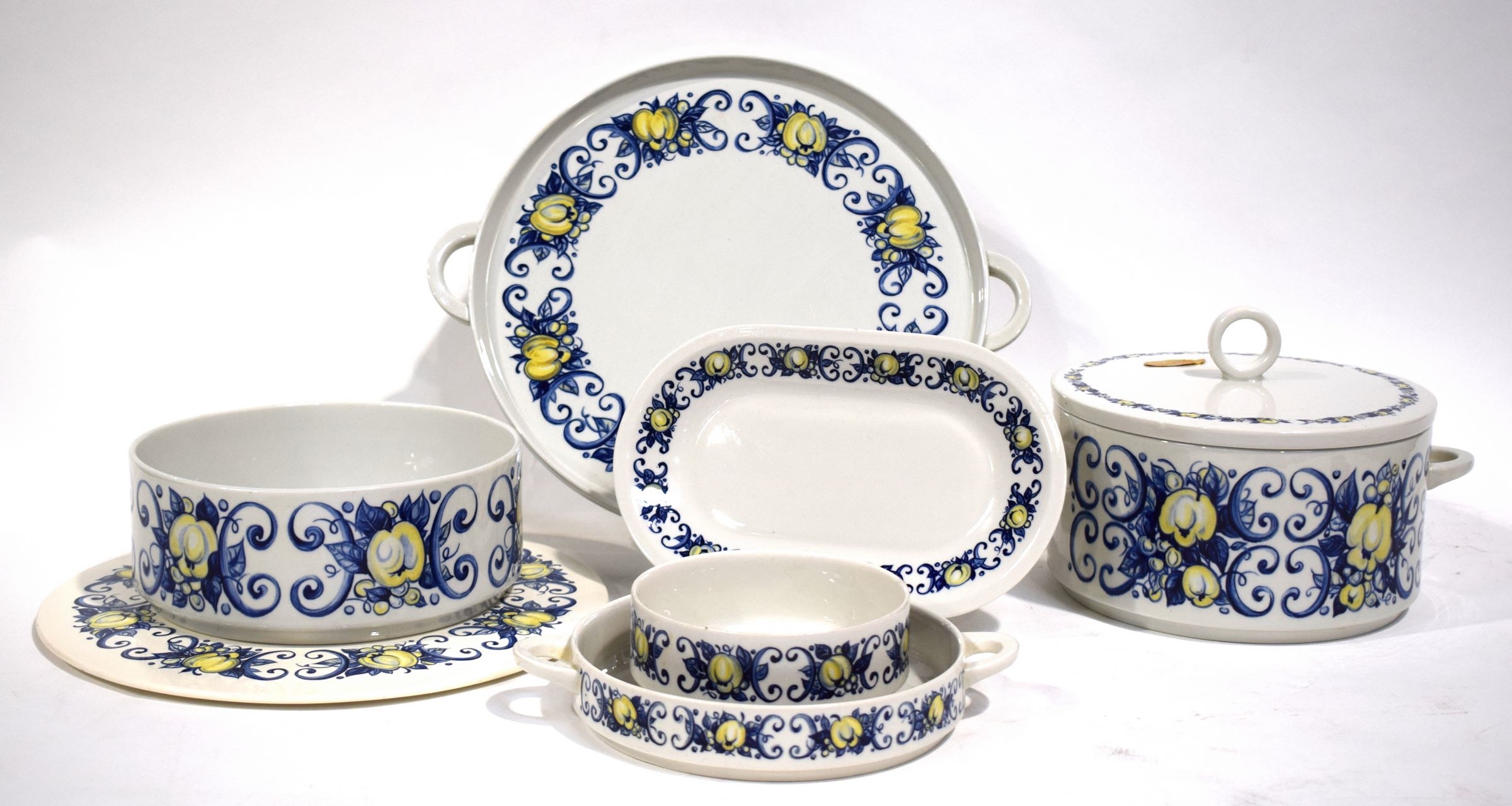 Artwork by Villeroy & Boch, Christine Reuter, Set of a Cadiz service drawn