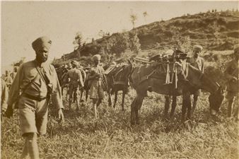 Sammlung von 48 original Kleinformat-Photographien eines englischen Offiziers - Else Thalemann