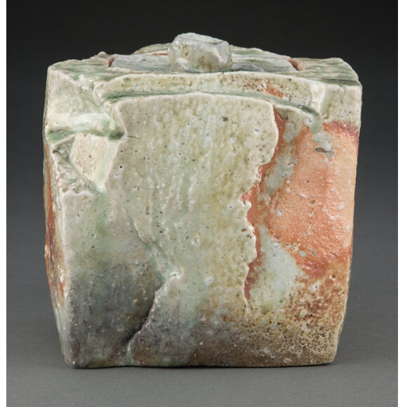 Artwork by Shuhei Fujioka, Iga Mizusashi, Made of Glazed stoneware