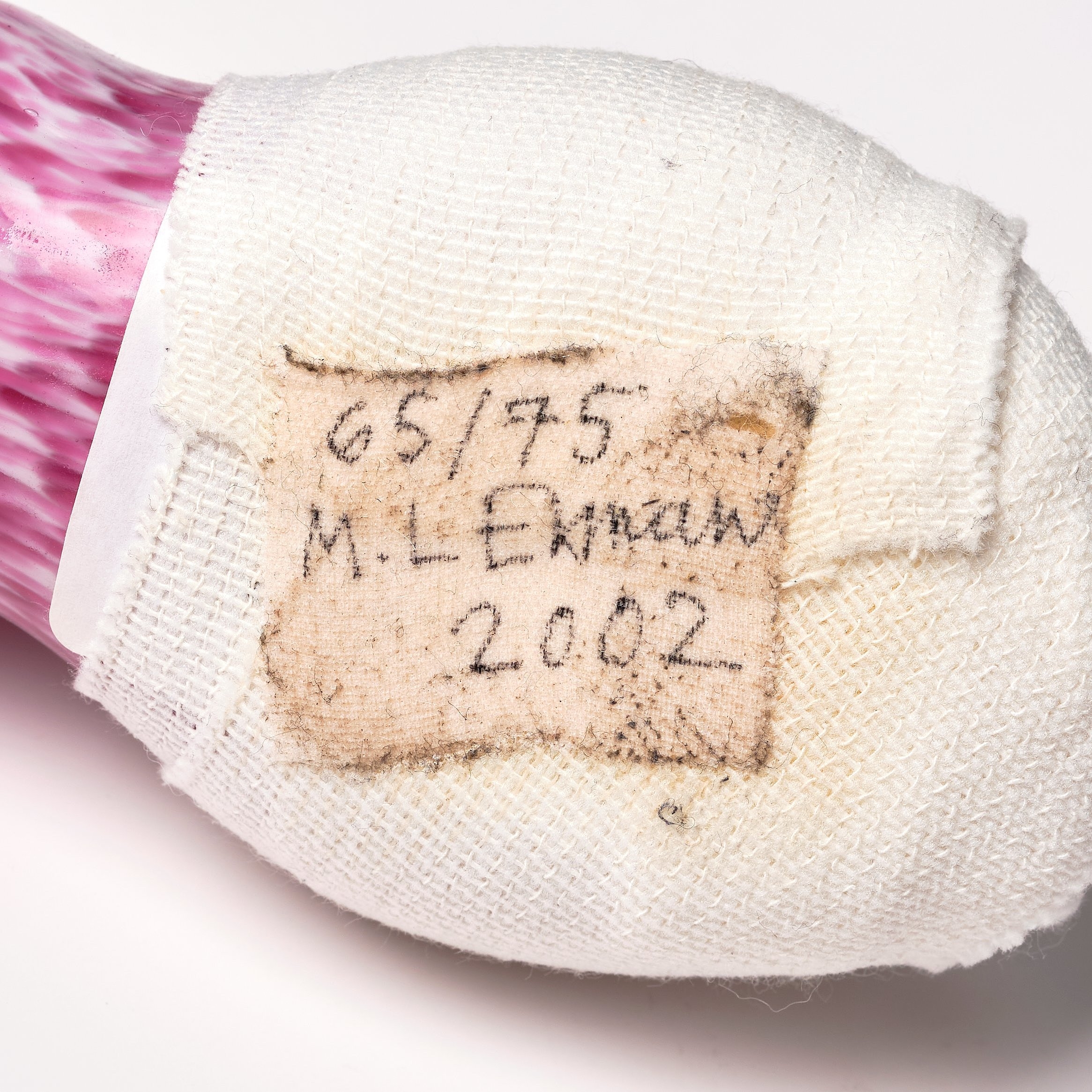 Artwork by Marie-Louise Ekman, "Uccello ferito", Made of Glas and bandage