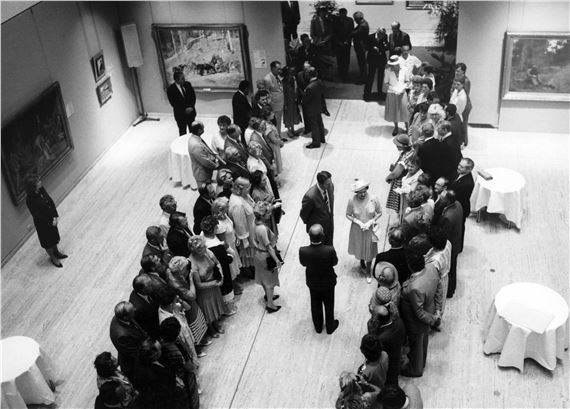 100Queen Elizabeth visits Golden Summers exhibition at NSW Art Gallery, 1986 by Anton Cermak, 1986