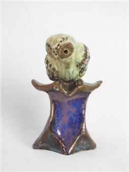 Subject in polychrome earthenware representing an owl - Henriette Korner