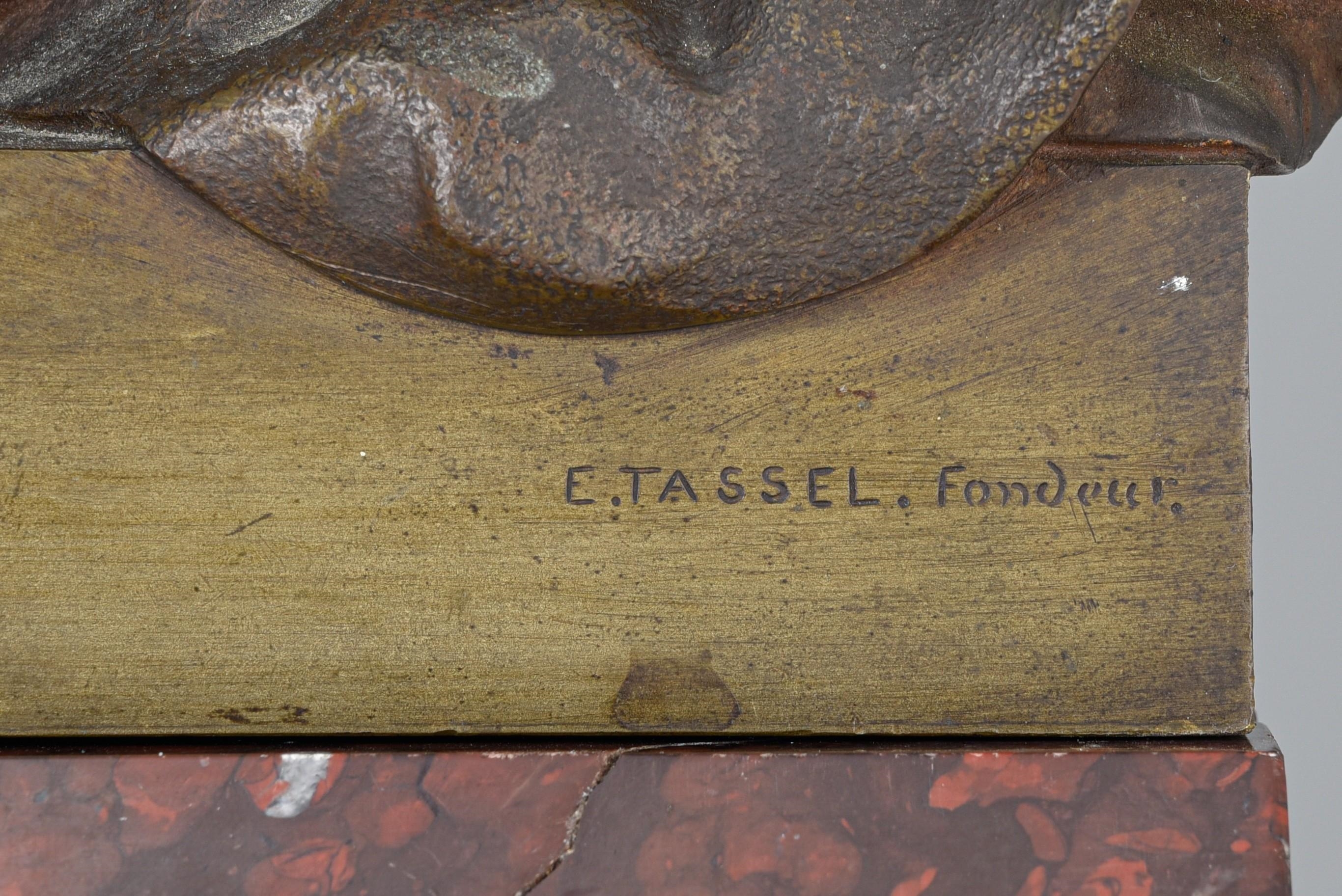 Artwork by Cesar Ceribelli, lady with roses, Made of patinated bronze