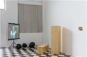 Article preview image on Art Review, Sep 26, 2022.