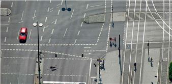 Bird’s-Eye View - Worm’s-Eye View: Photography for Children - Museum für Fotografie