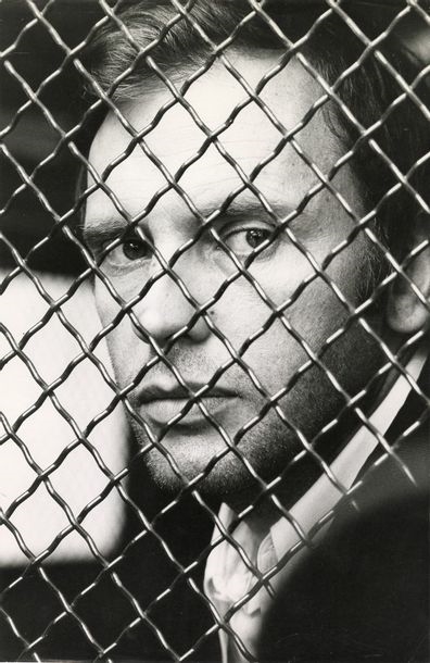 Jean-Louis Trintignant on the set of the film "Le voleur de crimes" by Nadine Trintignant by Jean-Pierre Bonnotte, 1969