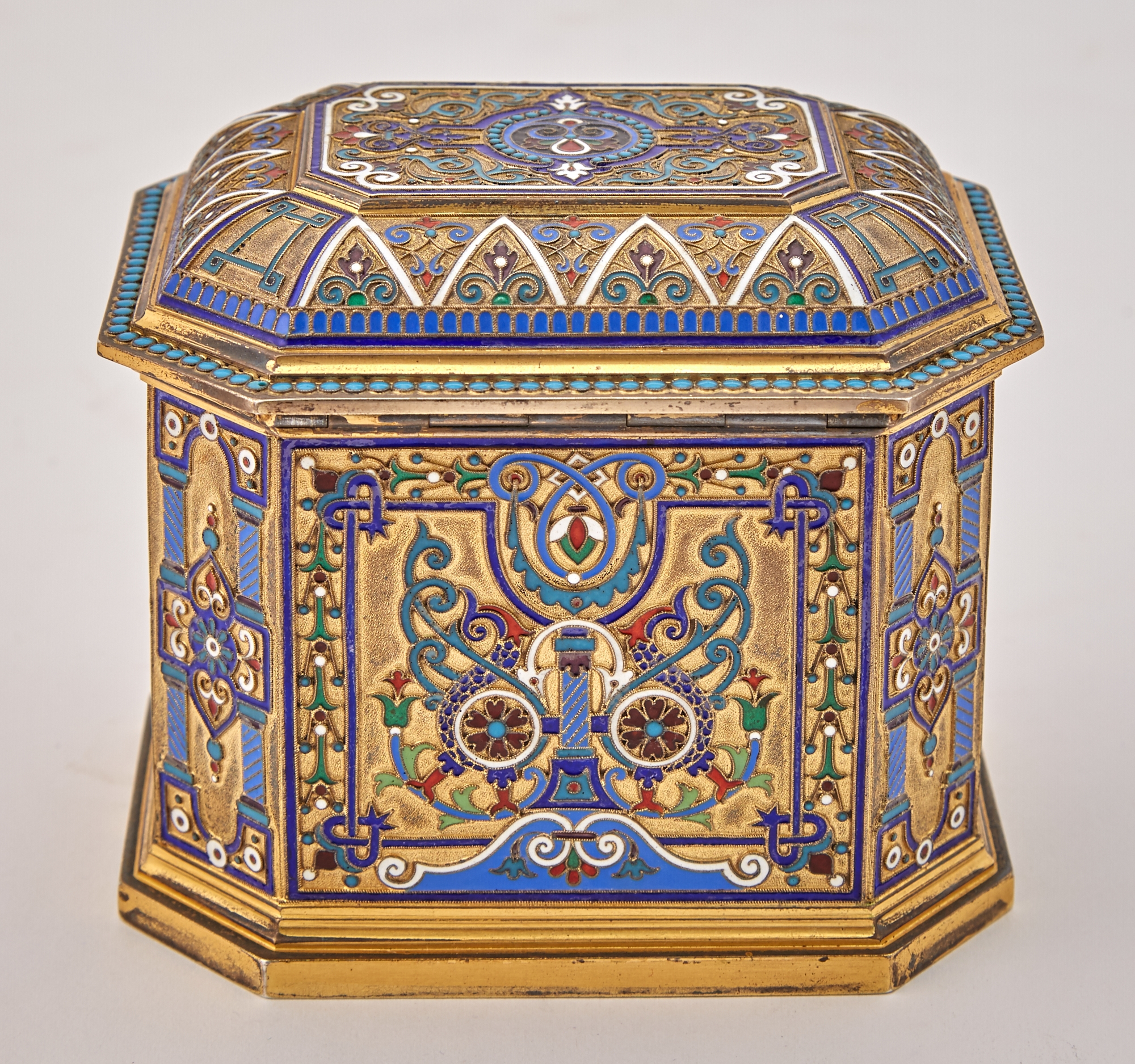 Antip Kuzmichev | Covered Box | MutualArt