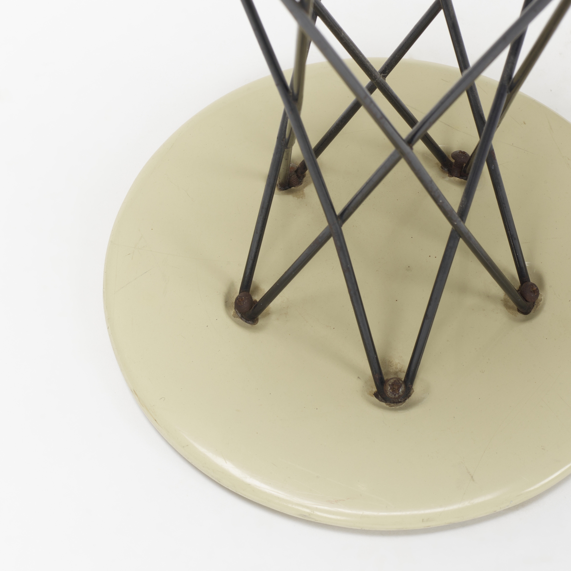 Knoll International | Rocking stool production variant (Circa 1955 ...