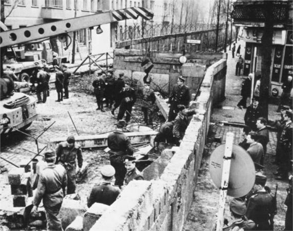 I Det Skjulte: Exlibris & Den Kolde Krig (Sprækker I Jerntæppet) - Frederikshavn Kunstmuseum