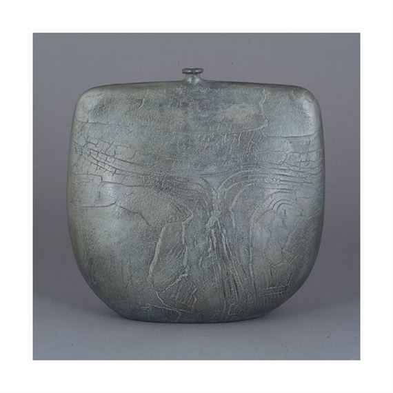 Bottle Form by Peter Hayes, 1984