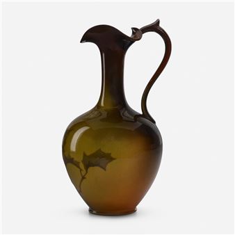 Standard Glaze ewer with hollies - Amelia Sprague