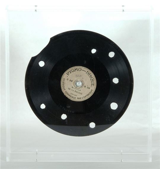 Pygmy disk by Jiří Kolář, 1981