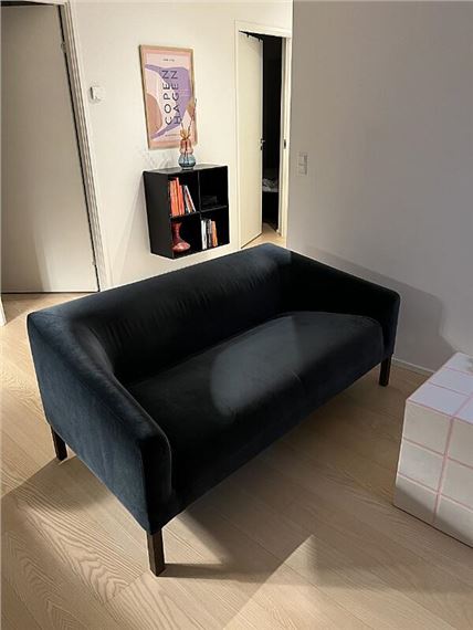 Geurig Verniel gezond verstand Jasper Morrison | A two-seater sofa with dark blue velour cover | MutualArt