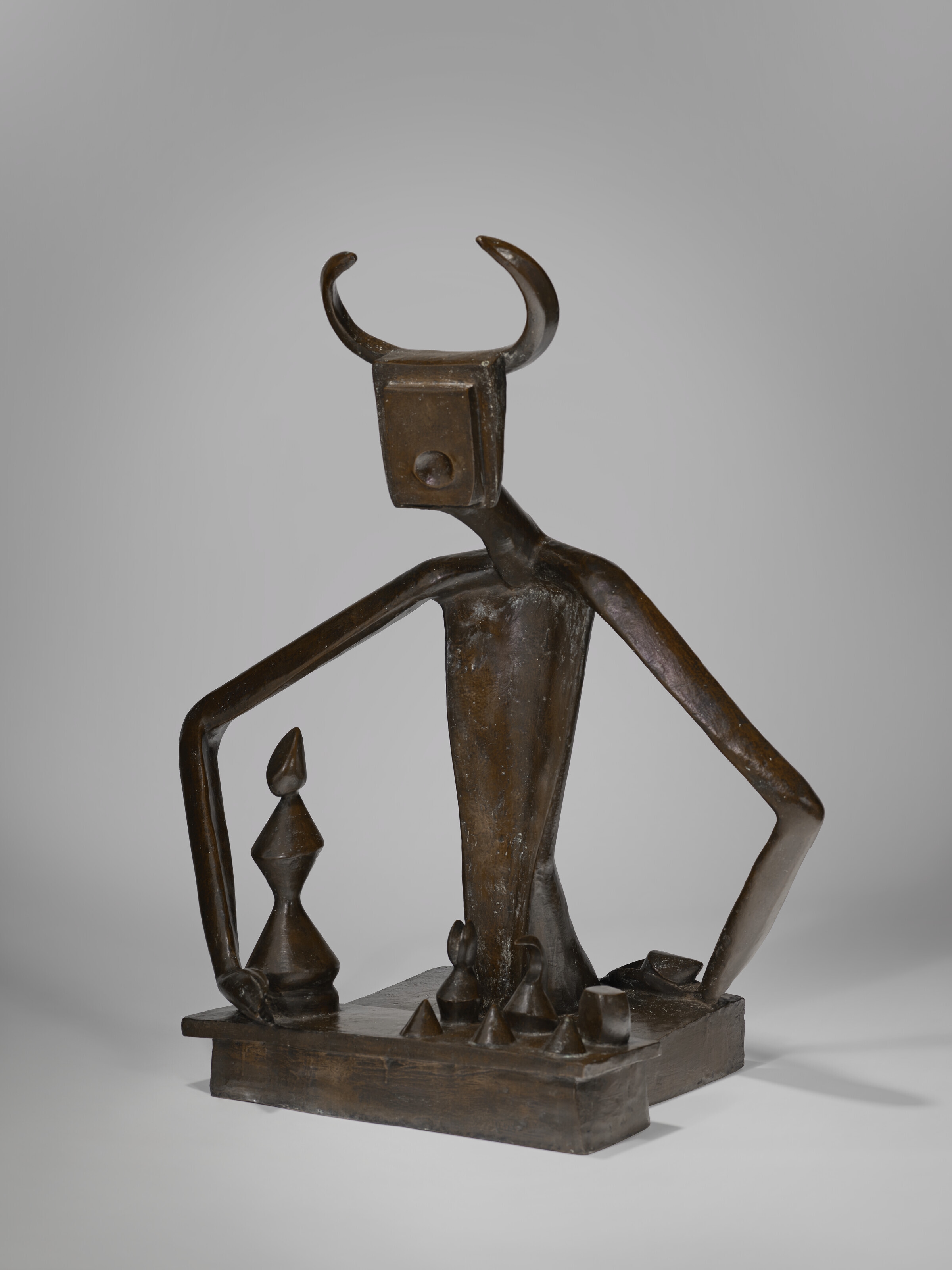 Max Ernst | Le roi jouant avec la reine | MutualArt