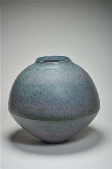 Grand vase à arête