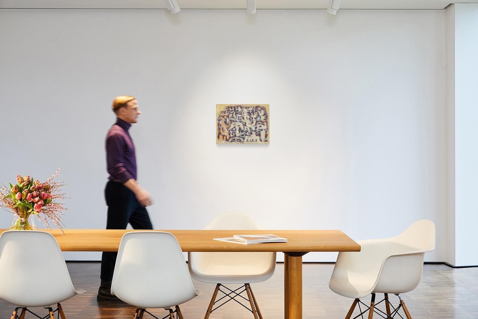 Artwork by Willi Baumeister, Helle Figuren auf Dunkel., Made of Oil on card