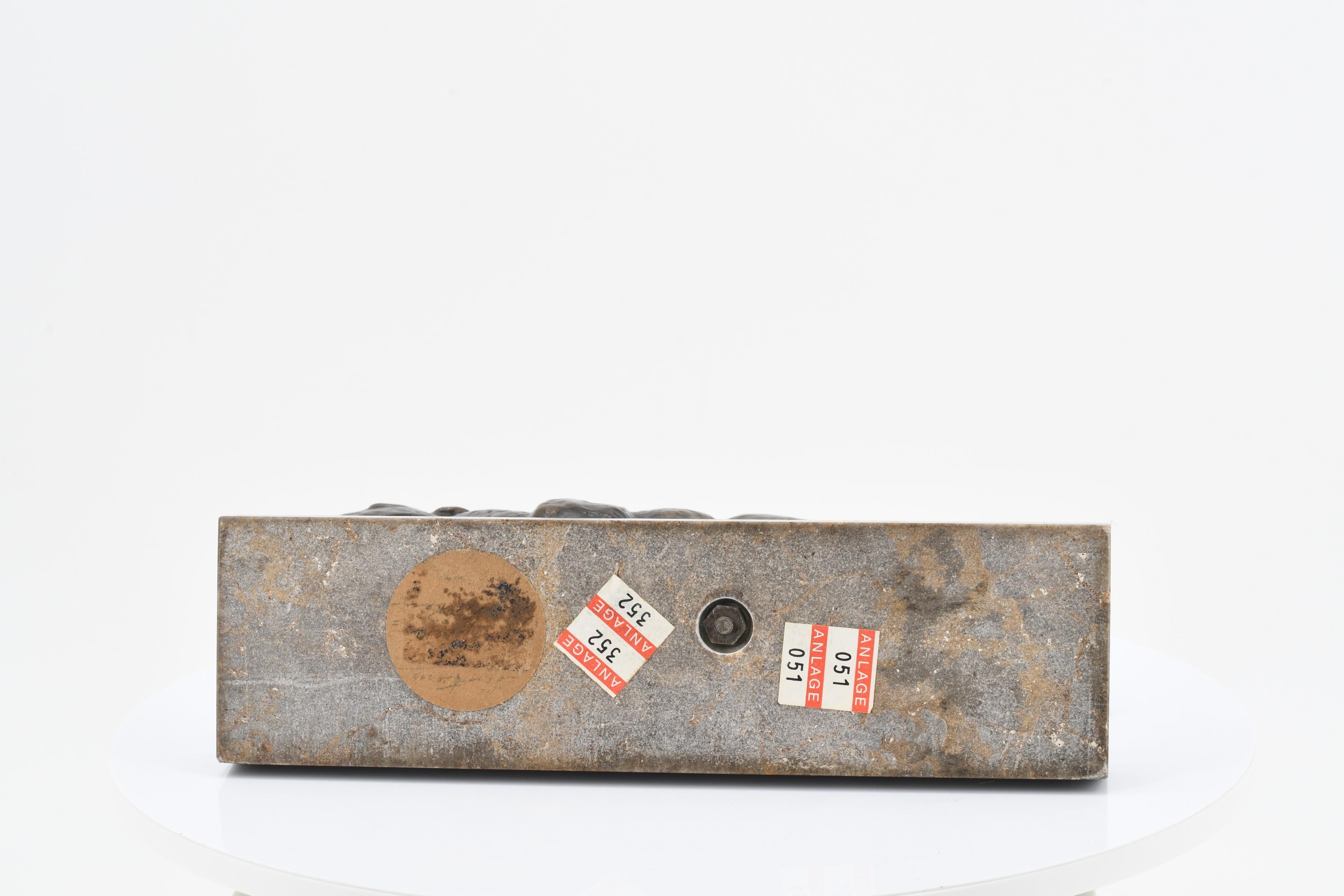 Artwork by Renee Sintenis, "Jagendes Fohlen (Galoppierendes Fohlen)"., Made of Bronze