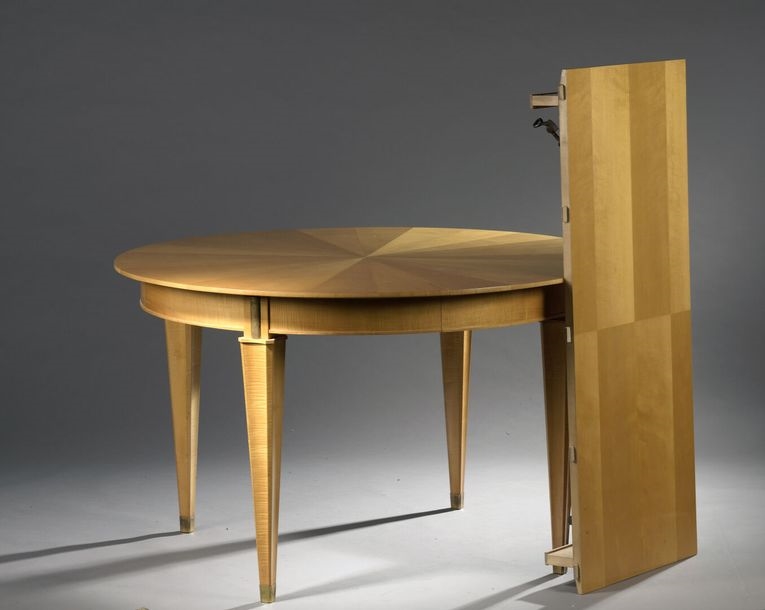 Table à Manger Ronde En Bois Foncé 5 Places TIMZ – Pieds Acier, Fabriquée à La Main