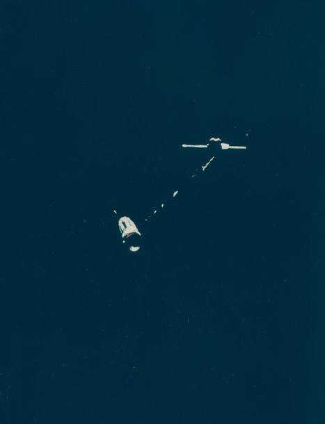 NASA | Earth Orbit Rendezvous of the Gemini 11 Mission | MutualArt