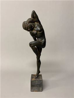 Stylized dancer - Dujam Penic