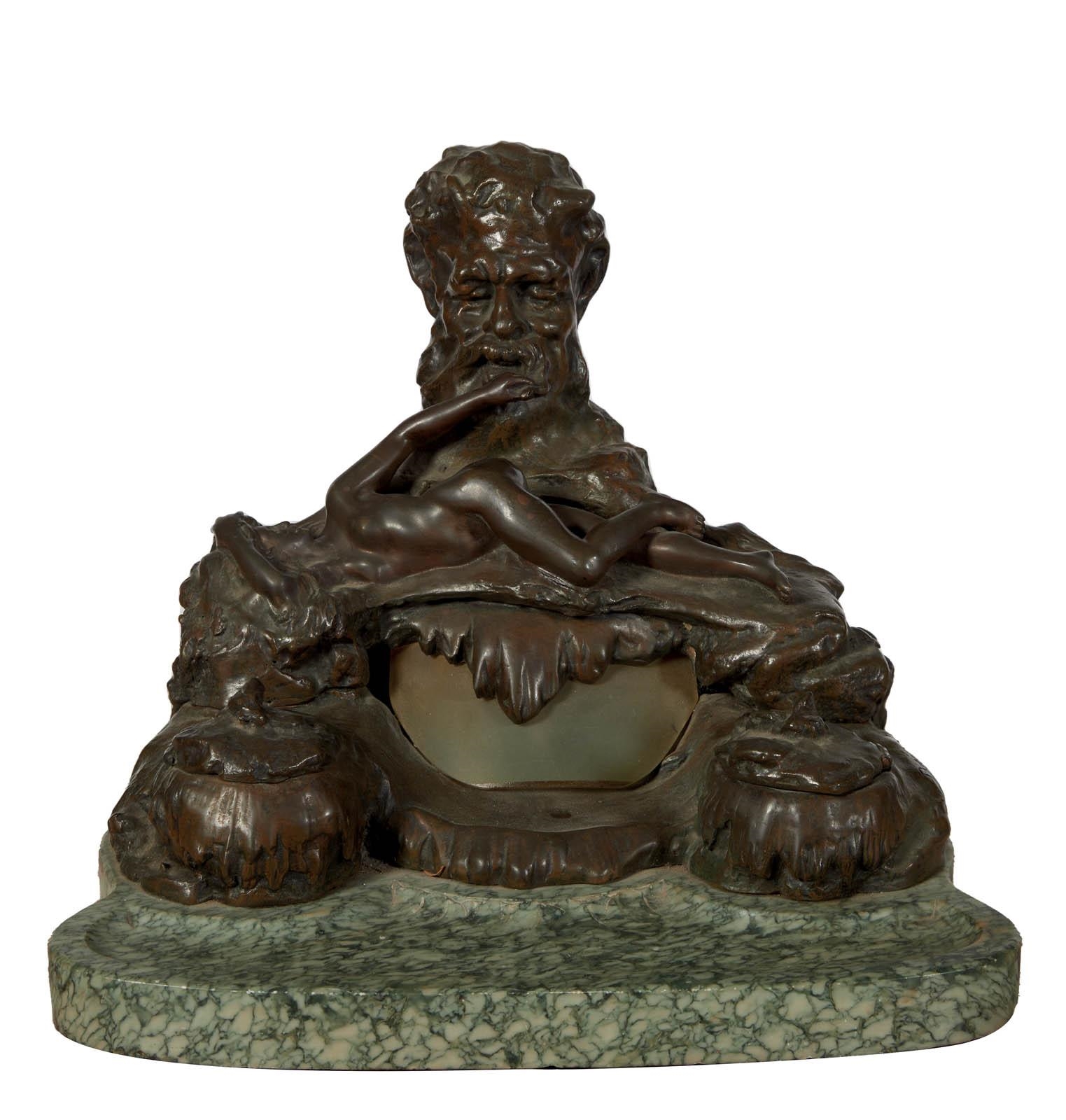 Gustave Dussart | Encrier formant veilleuse en bronze patiné à décor de ...