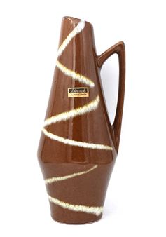 brown ceramic with white lines - Atelier Syré