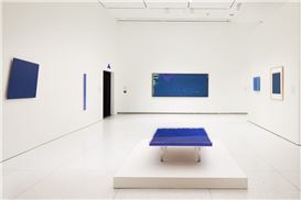 The Color Wheel: A Review of “Monochrome Multitudes” at Smart Museum