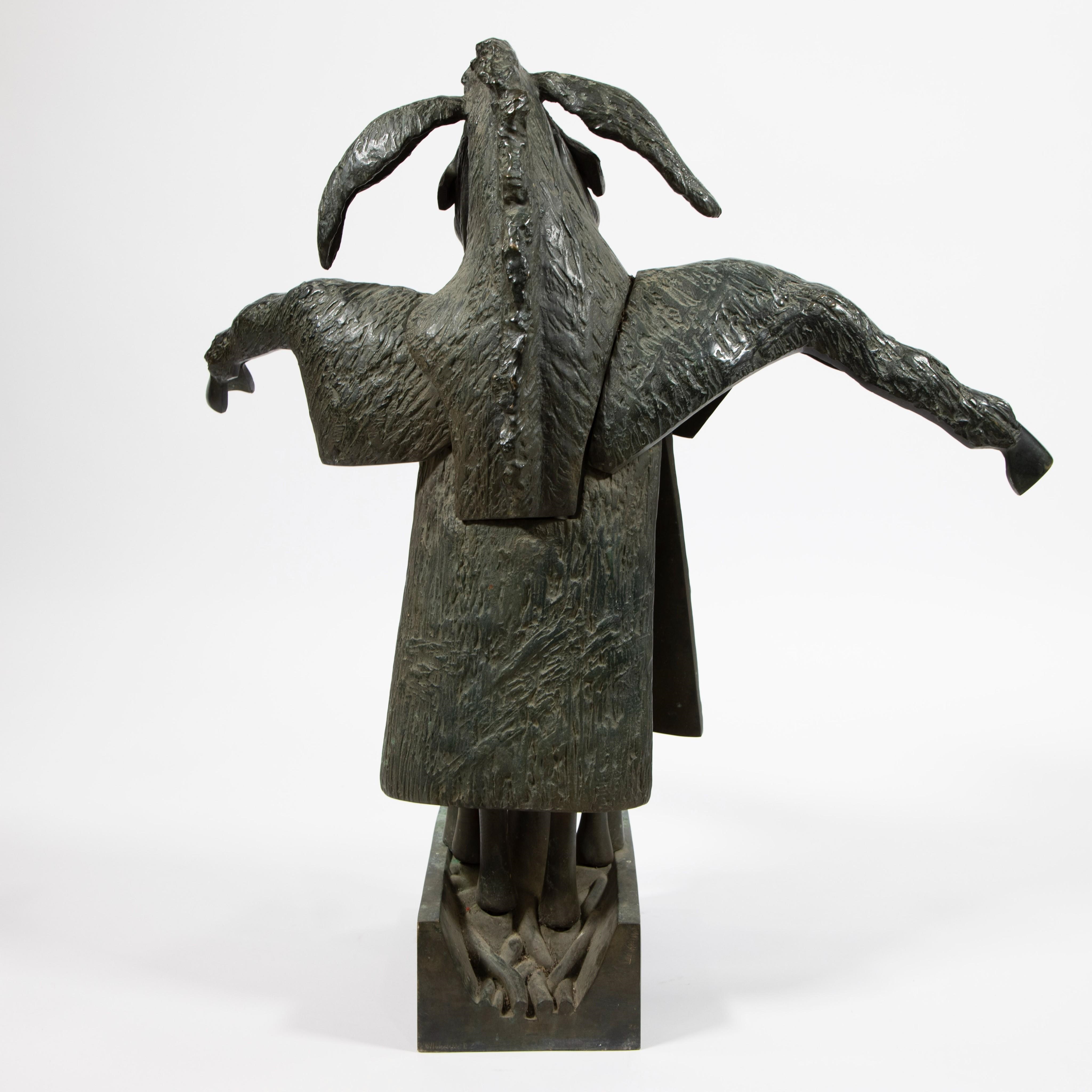 Jacques WILLAUMEZ Bronzen sculptuur met groene patine Peau d'âne
