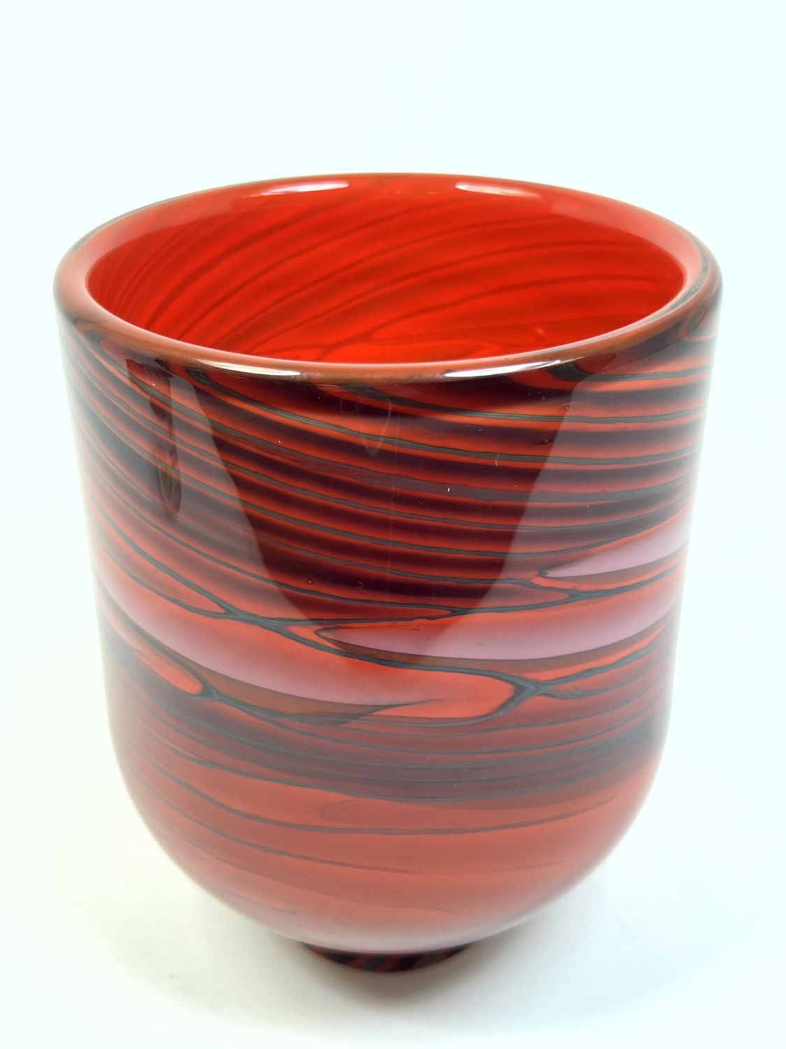 Steven Main | Studio Art Glass Vase (1991) | MutualArt