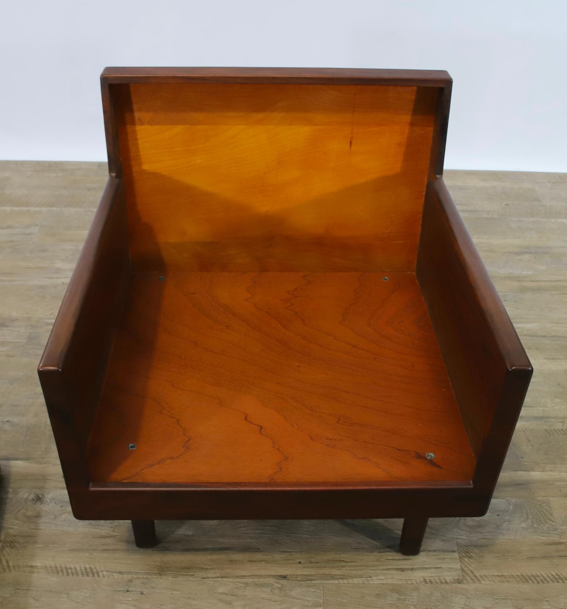 Artwork by Harvey Lowe, Sofa on slightly tapered square legs with multicolored diamond flame upholstered removable seat and back cushions, Made of olive green upholstery