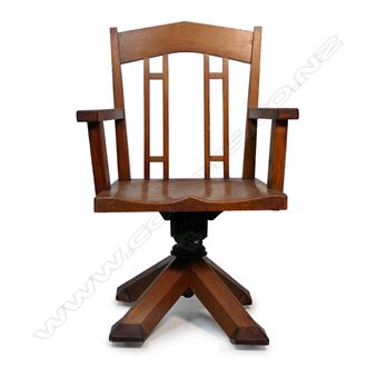 A Roy Lippincott designed rimu swivel chair for Auckland University professorial offices - Roy Lippincott