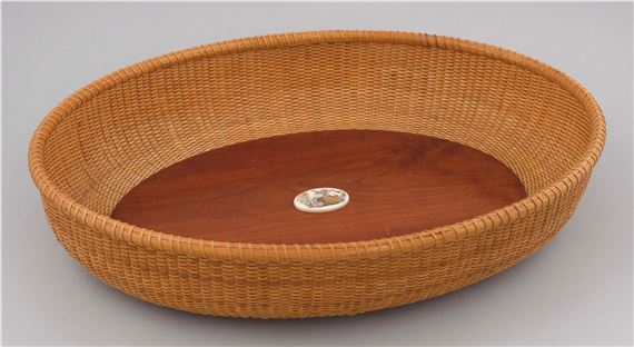 LARGE NANTUCKET BASKET - L. Reilly