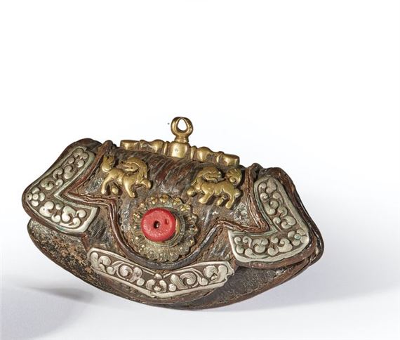 Tibetan School, 19th Century | Woman's pouch (baghu) | MutualArt