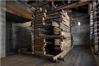Augustas Serapinas: Wood And Snow - Galerie Tschudi, Zouz