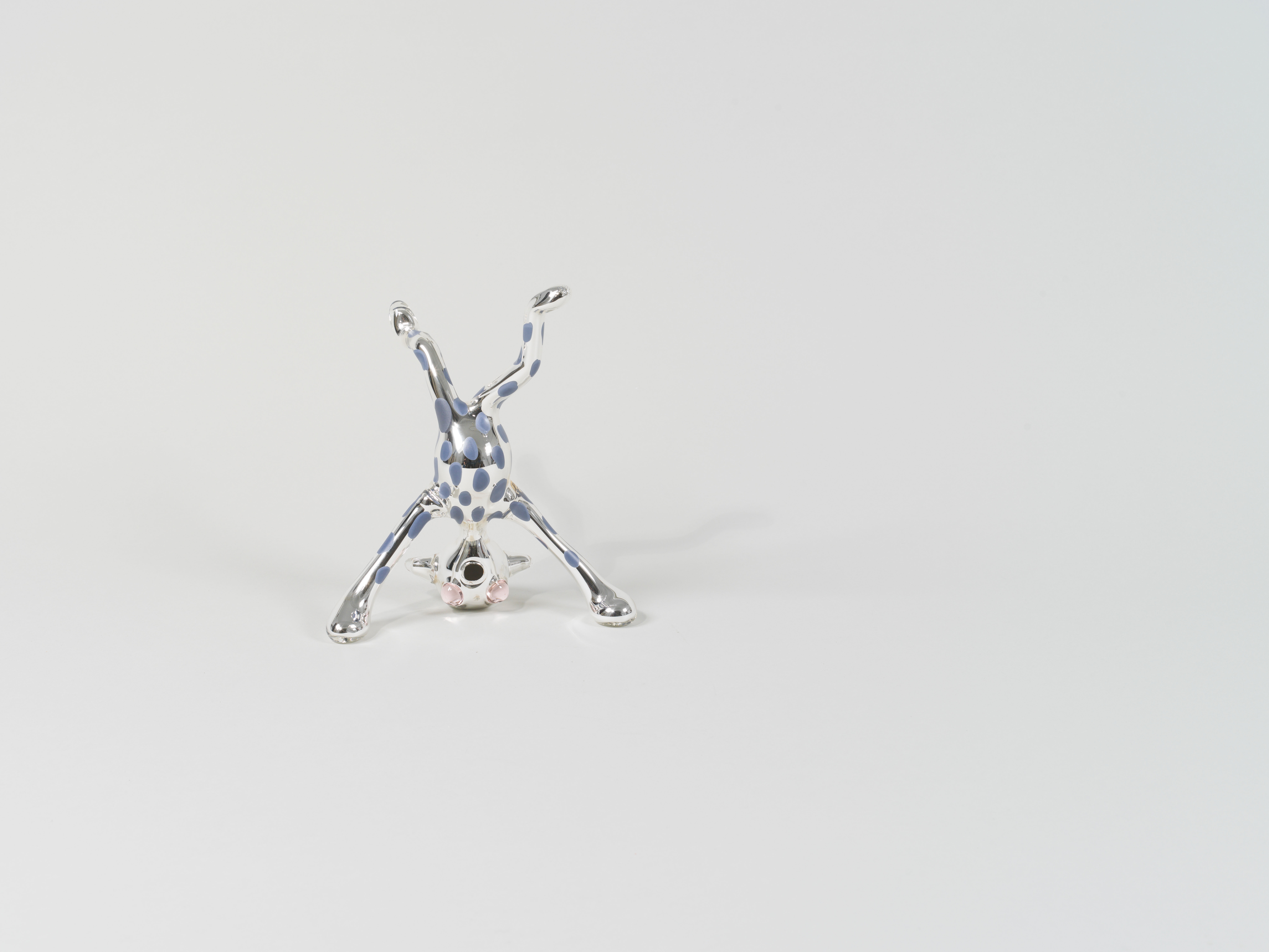 Artwork by Massimo Lunardon, Alieno, Made of Borosilicate galss, mirrored