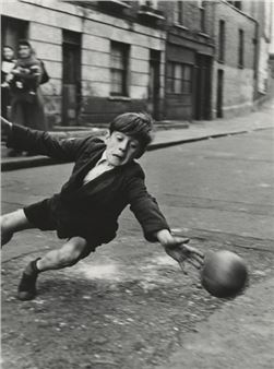 Roger Mayne: What he saved for his family - Gitterman Gallery