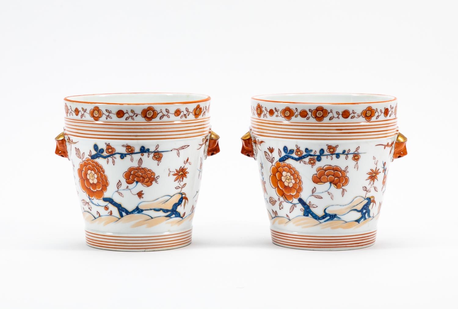 Planters PAIR OF IMARI STYLE PORCELAIN CACHE POTS MutualArt