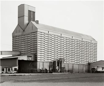 Between Photography and Sculpture