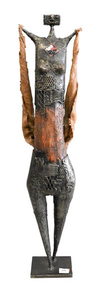 standing figure of a woman - Francisco Stockinger