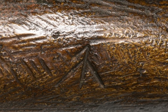 Artwork by Gerhard Marcks, Laufende Katze, Made of Bronze with brown patina