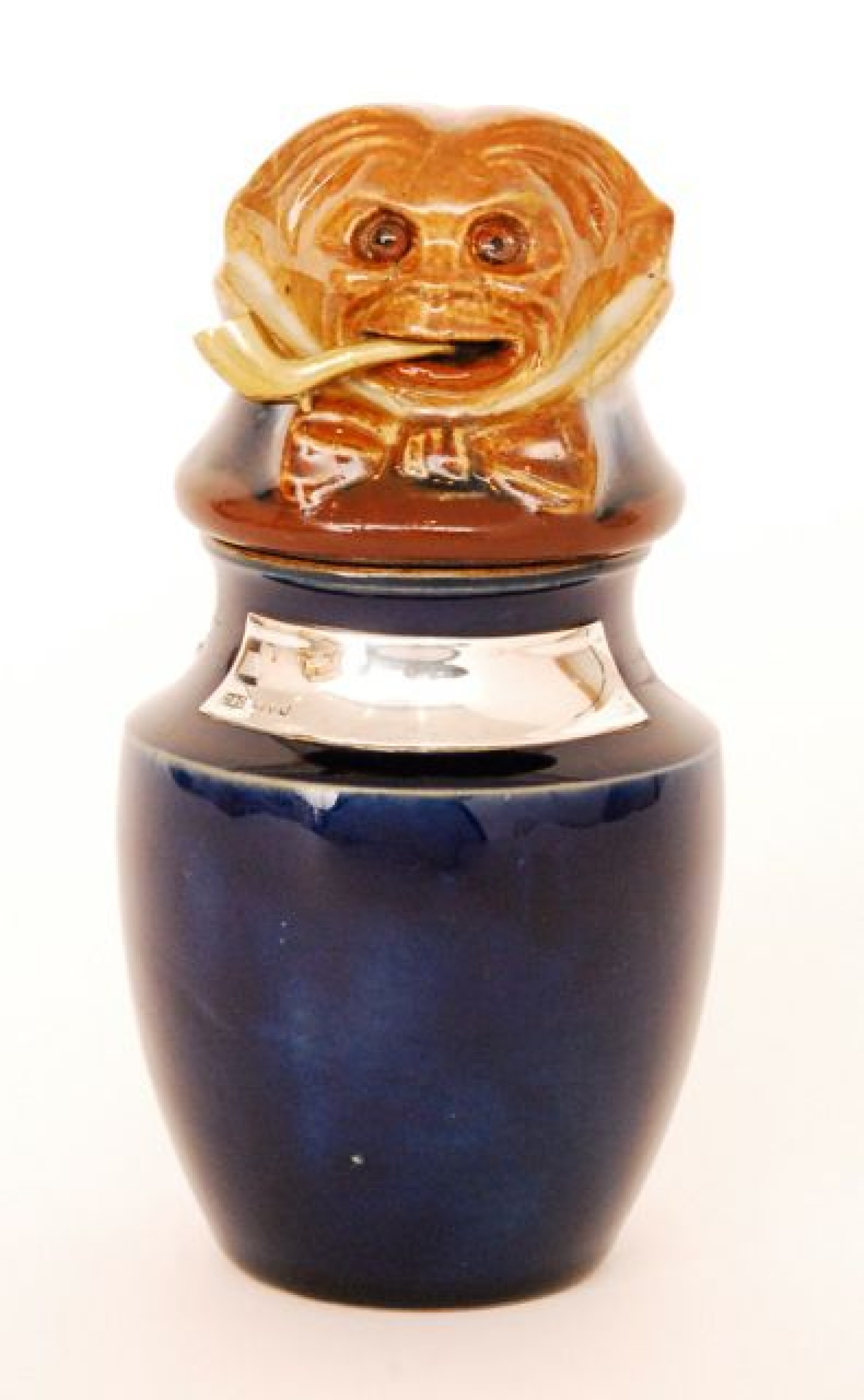 Royal Doulton An early 20th Century Royal Doulton Lambeth stoneware