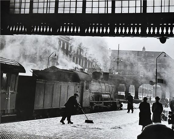 DENMARK Copenhagen Station by Louis Ingigliardi, February 1954