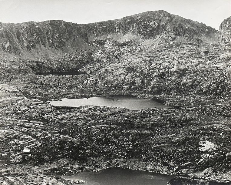 Artwork by Louis Ingigliardi, MONTAGNE Dans la vallée des Merveilles, Made of silver print