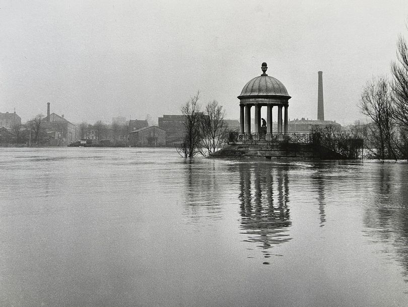 Artwork by Louis Ingigliardi, LA SEINE "Temple de l'amour de Falconet", Made of photograph silver print