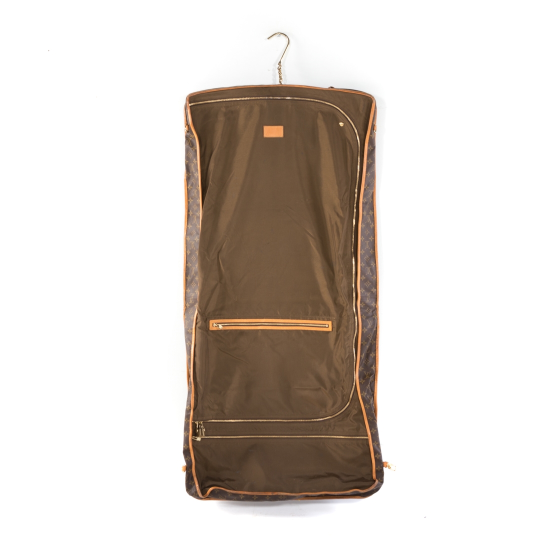 Bonhams : LOUIS VUITTON Monogram Suit Carrier/Garment Luggage Bag